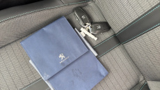 Peugeot 2008 1.2 PureTech Allure Premium 5dr Petrol Estate